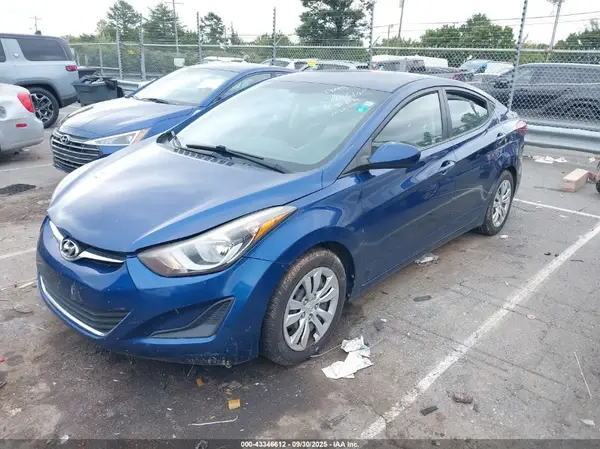 5NPDH4AE2GH671307 2016 HYUNDAI ELANTRA - Image 2