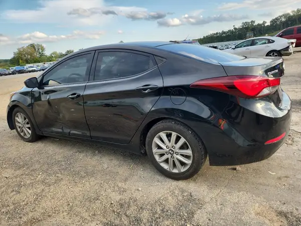 5NPDH4AE2GH671792 2016 HYUNDAI ELANTRA - Image 2
