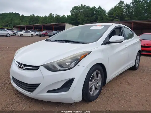 5NPDH4AE2GH674692 2016 HYUNDAI ELANTRA - Image 2