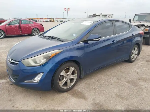 5NPDH4AE2GH677544 2016 HYUNDAI ELANTRA - Image 2