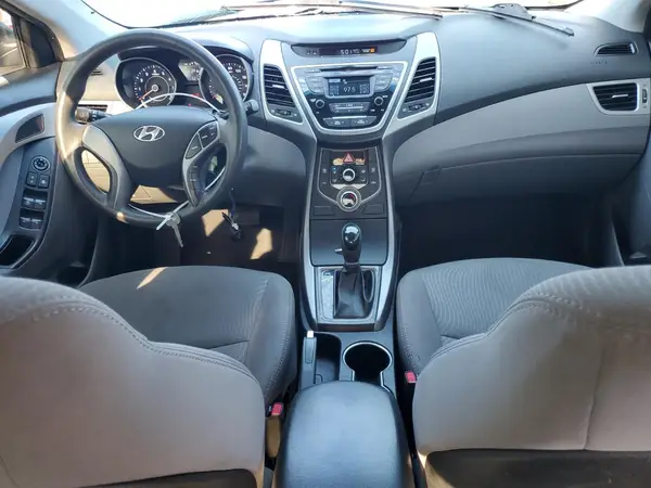 5NPDH4AE2GH679021 2016 HYUNDAI ELANTRA - Image 8