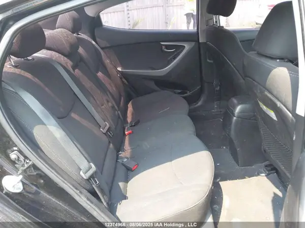 5NPDH4AE2GH680301 2016 HYUNDAI ELANTRA - Image 8