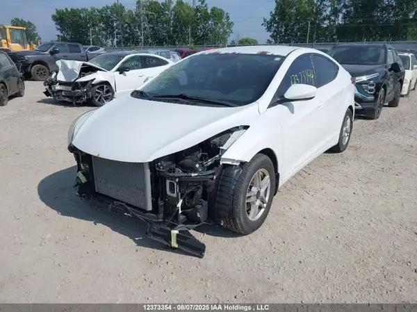 5NPDH4AE2GH680766 2016 HYUNDAI ELANTRA - Image 2