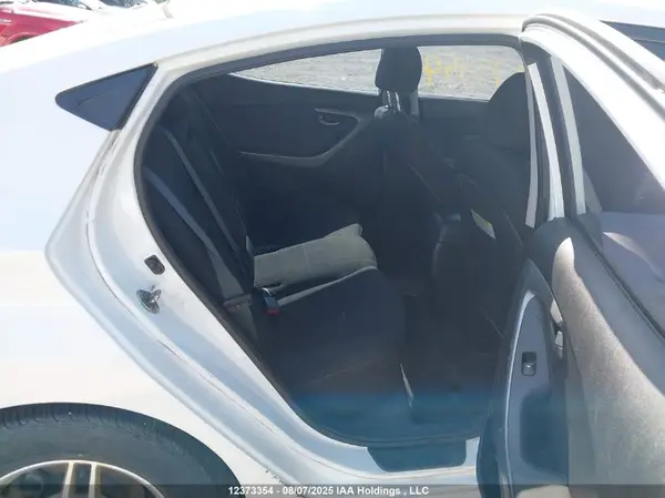 5NPDH4AE2GH680766 2016 HYUNDAI ELANTRA - Image 8