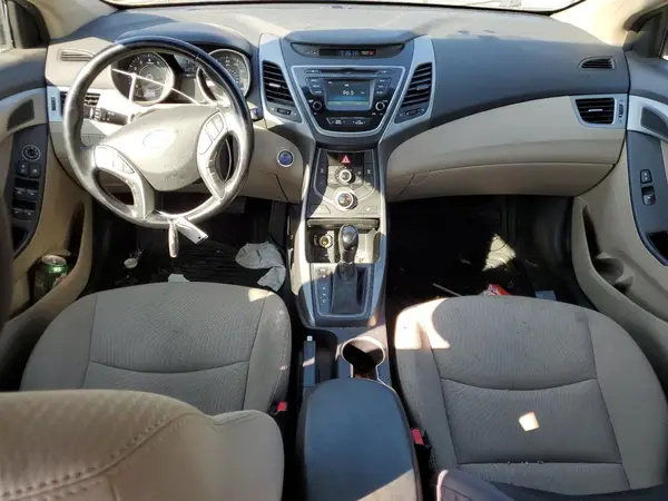 5NPDH4AE2GH681593 2016 HYUNDAI ELANTRA - Image 8