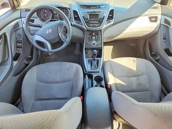 5NPDH4AE2GH681898 2016 HYUNDAI ELANTRA - Image 8