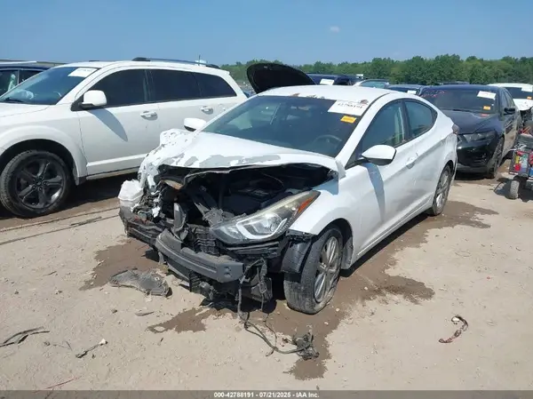 5NPDH4AE2GH682355 2016 HYUNDAI ELANTRA - Image 2