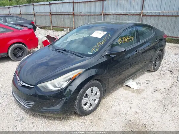 5NPDH4AE2GH683229 2016 HYUNDAI ELANTRA - Image 2