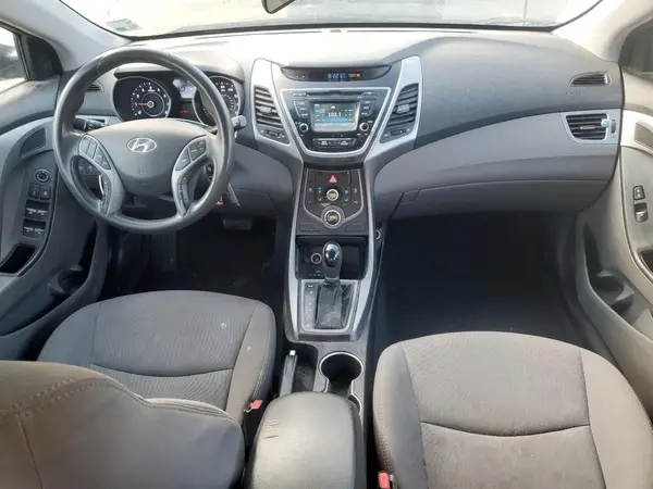 5NPDH4AE2GH685188 2016 HYUNDAI ELANTRA - Image 8