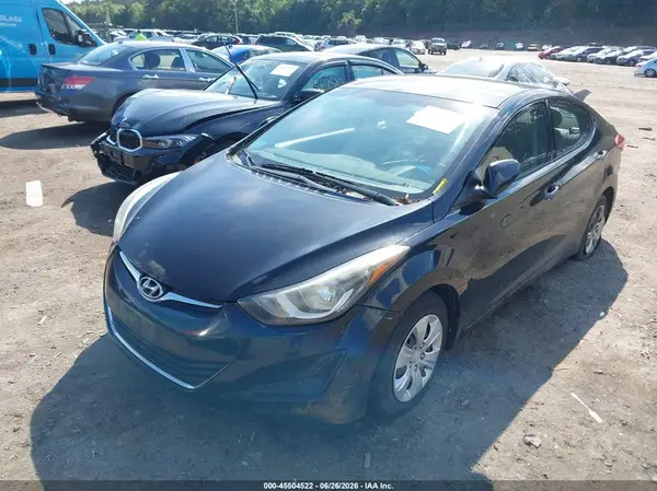 5NPDH4AE2GH685837 2016 HYUNDAI ELANTRA - Image 2