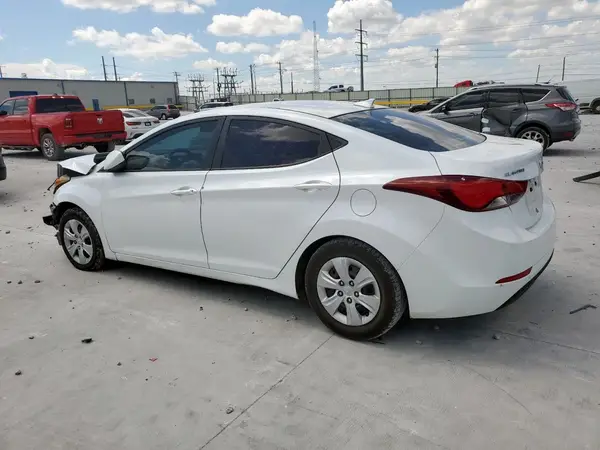5NPDH4AE2GH685935 2016 HYUNDAI ELANTRA - Image 2
