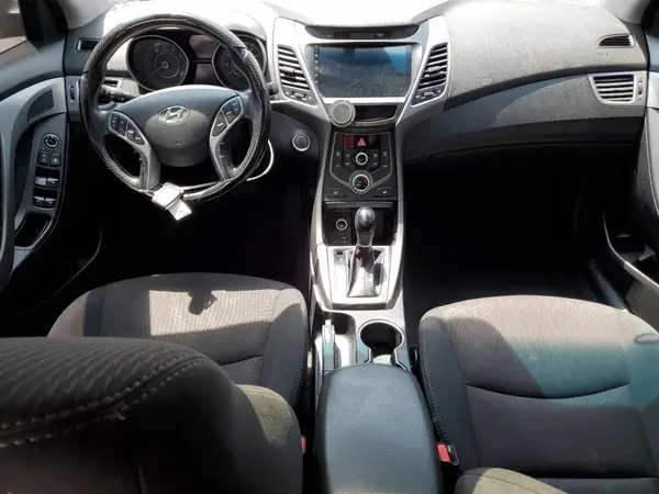 5NPDH4AE2GH686552 2016 HYUNDAI ELANTRA - Image 8
