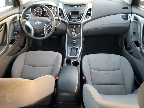 5NPDH4AE2GH686647 2016 HYUNDAI ELANTRA - Image 8