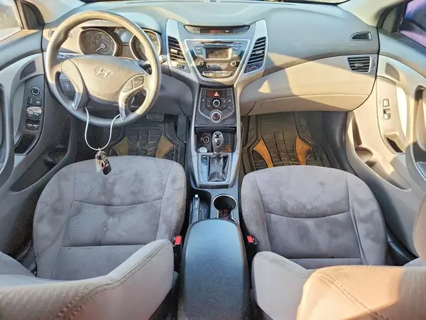 5NPDH4AE2GH687295 2016 HYUNDAI ELANTRA - Image 8