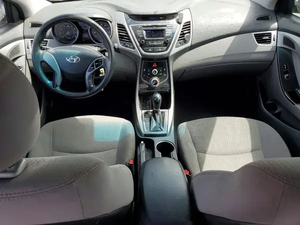 5NPDH4AE2GH688012 2016 HYUNDAI ELANTRA - Image 8