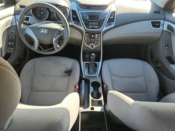 5NPDH4AE2GH690388 2016 HYUNDAI ELANTRA - Image 8