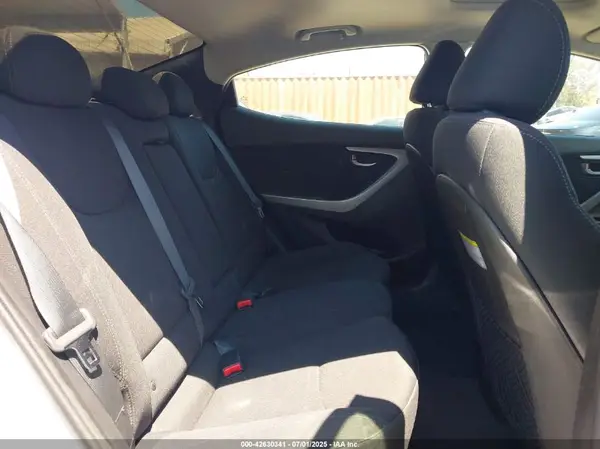 5NPDH4AE2GH691766 2016 HYUNDAI ELANTRA - Image 8