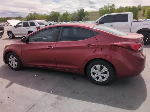 5NPDH4AE2GH693131 2016 HYUNDAI ELANTRA - Image 2