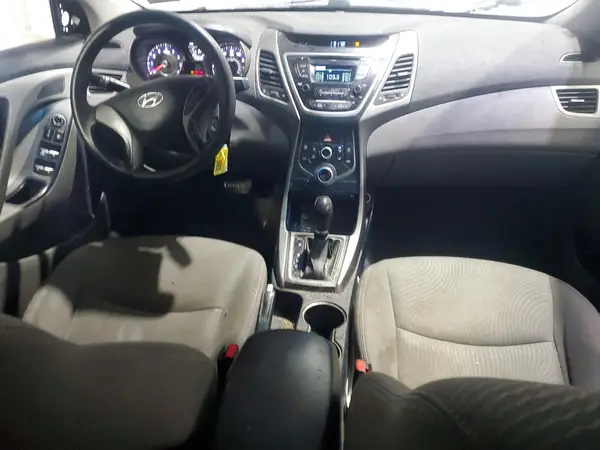 5NPDH4AE2GH694327 2016 HYUNDAI ELANTRA - Image 8