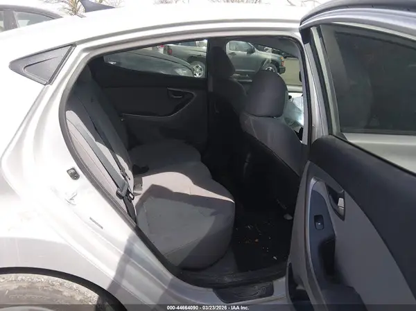 5NPDH4AE2GH696434 2016 HYUNDAI ELANTRA - Image 8