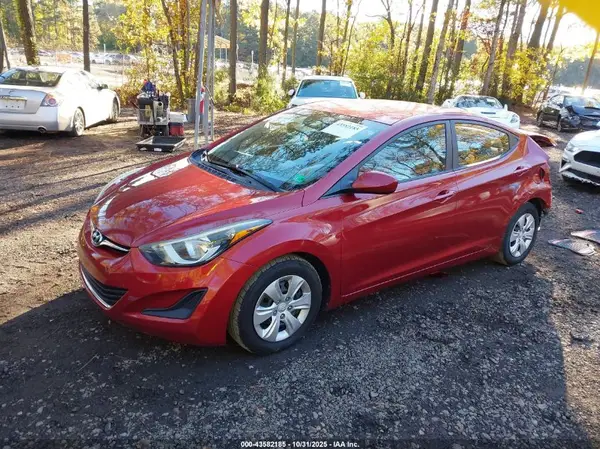 5NPDH4AE2GH696983 2016 HYUNDAI ELANTRA - Image 2