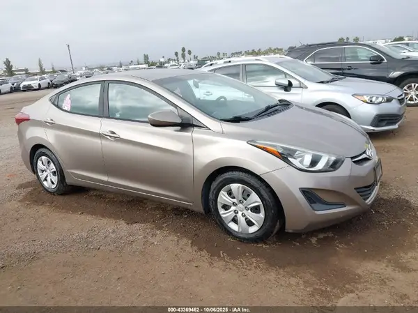 5NPDH4AE2GH698118 2016 HYUNDAI ELANTRA - Image 1