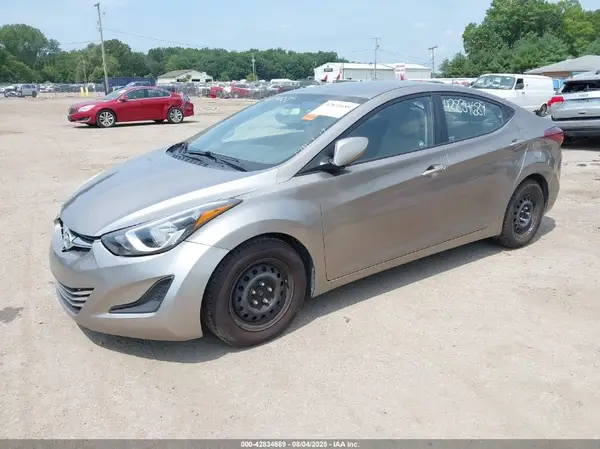 5NPDH4AE2GH698328 2016 HYUNDAI ELANTRA - Image 2