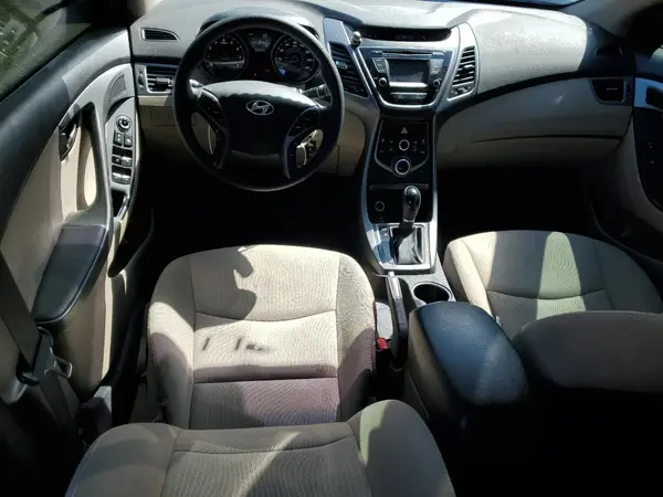 5NPDH4AE2GH698345 2016 HYUNDAI ELANTRA - Image 8