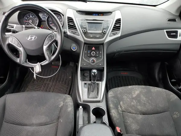 5NPDH4AE2GH698748 2016 HYUNDAI ELANTRA - Image 8