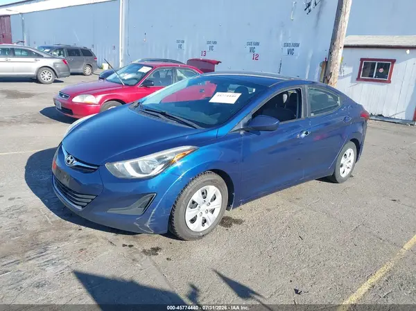 5NPDH4AE2GH700417 2016 HYUNDAI ELANTRA - Image 2