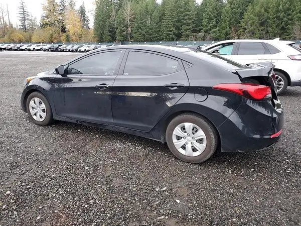 5NPDH4AE2GH700627 2016 HYUNDAI ELANTRA - Image 2
