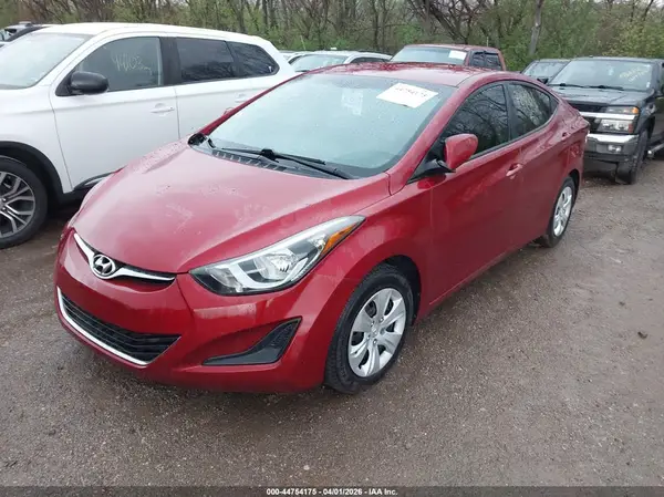 5NPDH4AE2GH704001 2016 HYUNDAI ELANTRA - Image 2