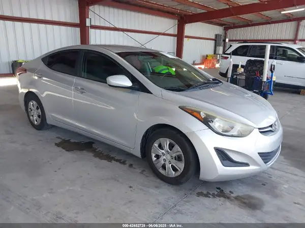 5NPDH4AE2GH705312 2016 HYUNDAI ELANTRA - Image 1