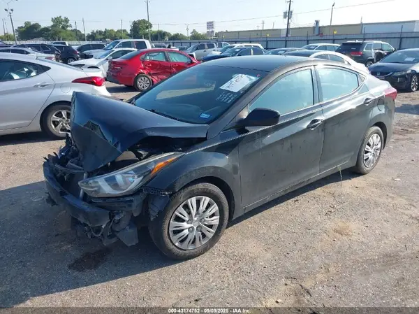 5NPDH4AE2GH706427 2016 HYUNDAI ELANTRA - Image 2