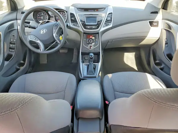 5NPDH4AE2GH709215 2016 HYUNDAI ELANTRA - Image 8