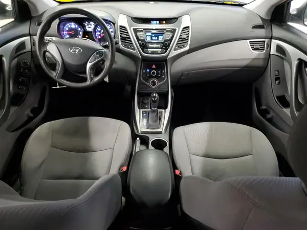 5NPDH4AE2GH709909 2016 HYUNDAI ELANTRA - Image 8