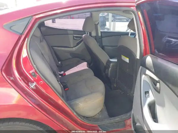 5NPDH4AE2GH710221 2016 HYUNDAI ELANTRA - Image 8