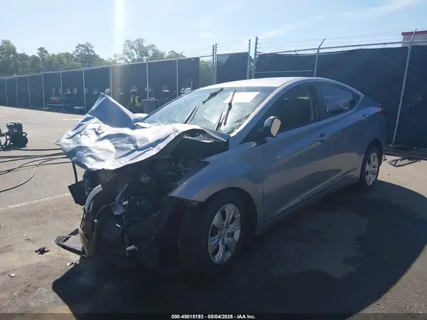 5NPDH4AE2GH710686 2016 HYUNDAI ELANTRA - Image 2