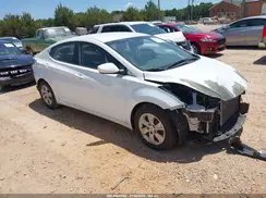 5NPDH4AE2GH711014 2016 HYUNDAI ELANTRA