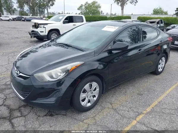 5NPDH4AE2GH711708 2016 HYUNDAI ELANTRA - Image 2