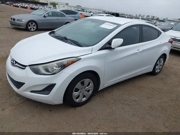 5NPDH4AE2GH714351 2016 HYUNDAI ELANTRA - Image 2