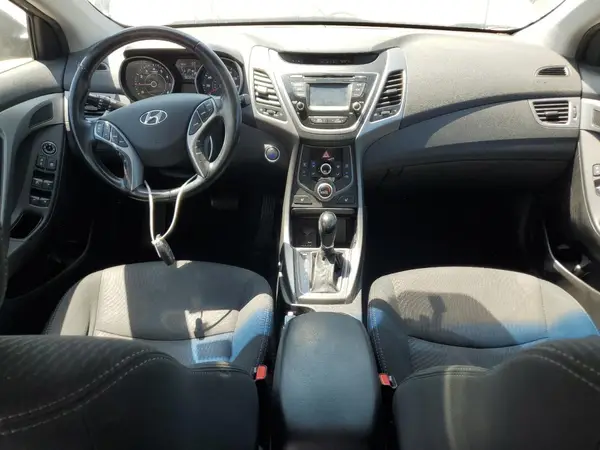 5NPDH4AE2GH714835 2016 HYUNDAI ELANTRA - Image 8
