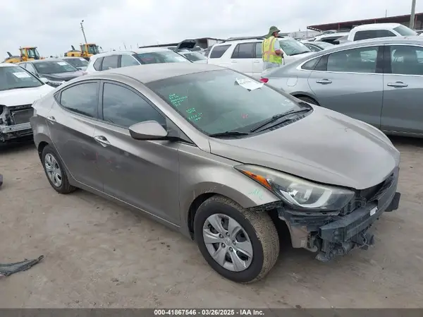 5NPDH4AE2GH715001 2016 HYUNDAI ELANTRA - Image 1