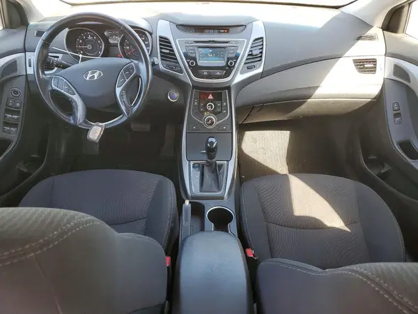 5NPDH4AE2GH715290 2016 HYUNDAI ELANTRA - Image 8