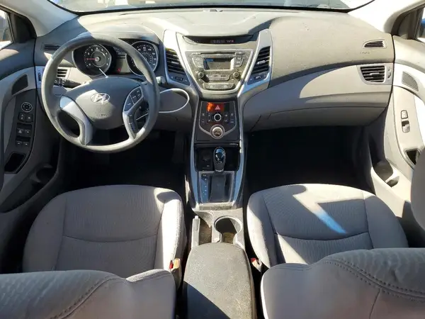 5NPDH4AE2GH715869 2016 HYUNDAI ELANTRA - Image 8