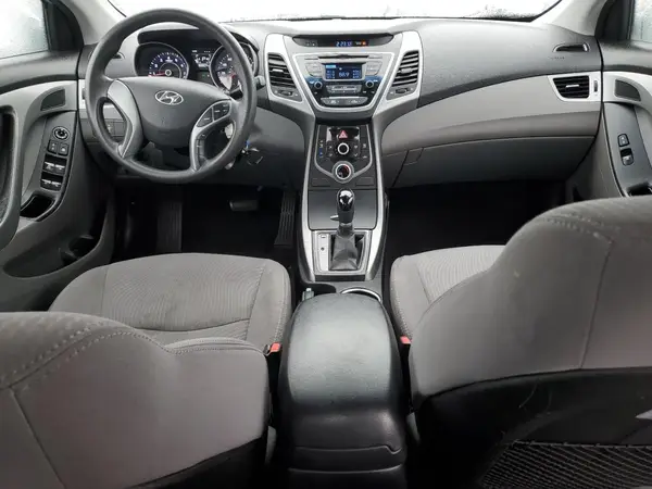 5NPDH4AE2GH716181 2016 HYUNDAI ELANTRA - Image 8