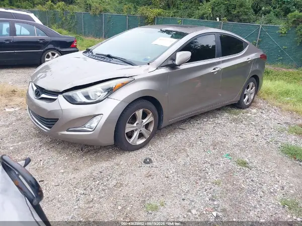 5NPDH4AE2GH716908 2016 HYUNDAI ELANTRA - Image 2