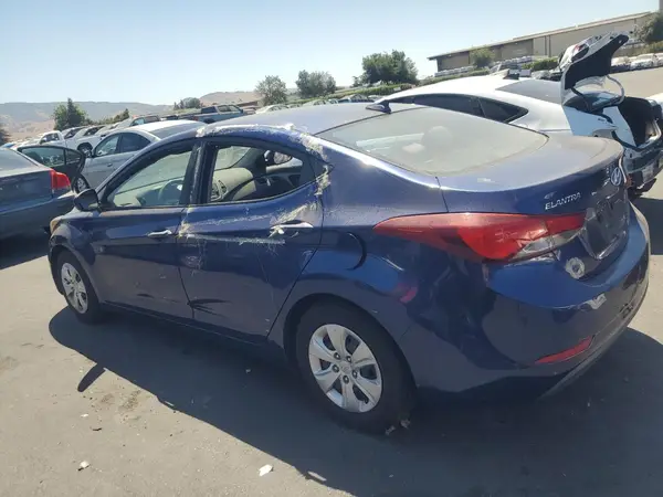 5NPDH4AE2GH716987 2016 HYUNDAI ELANTRA - Image 2