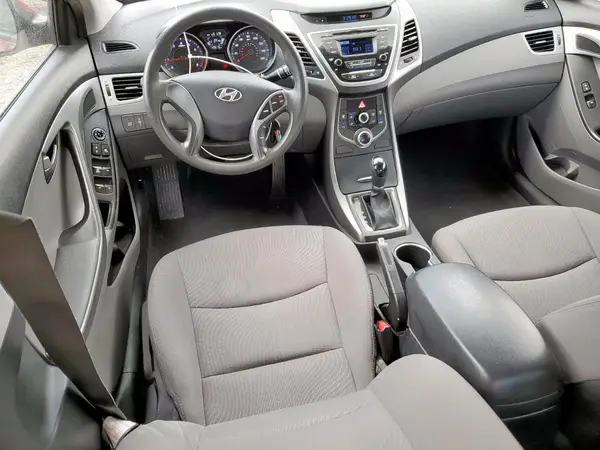 5NPDH4AE2GH719744 2016 HYUNDAI ELANTRA - Image 8