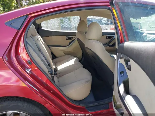 5NPDH4AE2GH722093 2016 HYUNDAI ELANTRA - Image 8